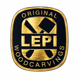 Original Lepi Holzschnitzereien