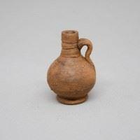 Tonkrug aus Keramik antikisiert