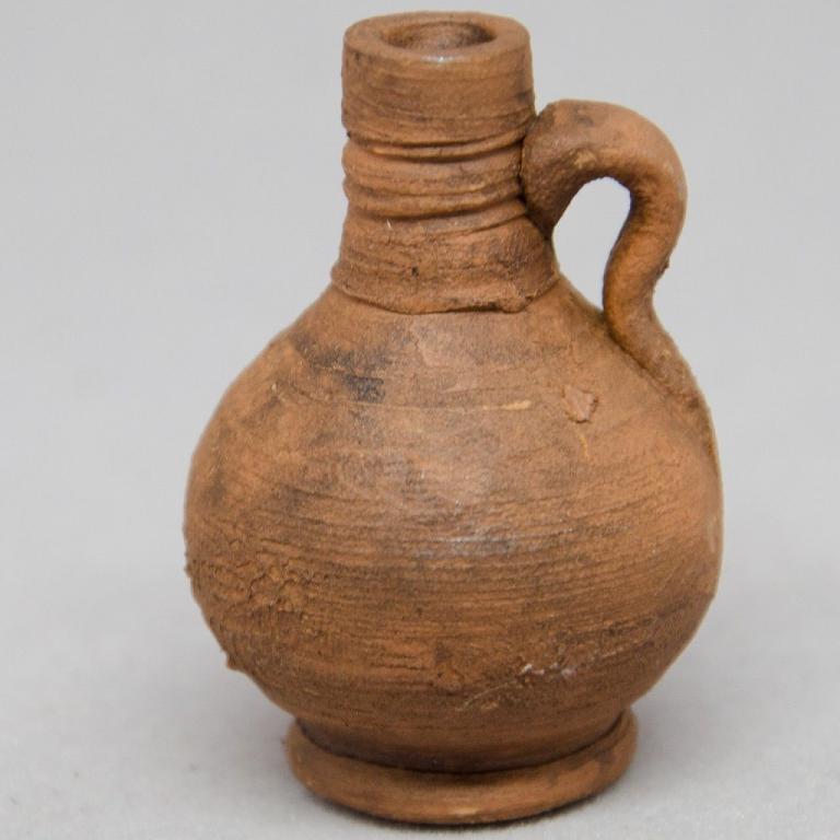 Krug mit Henkel aus Keramik antikisiert.- Krippenzubehör-